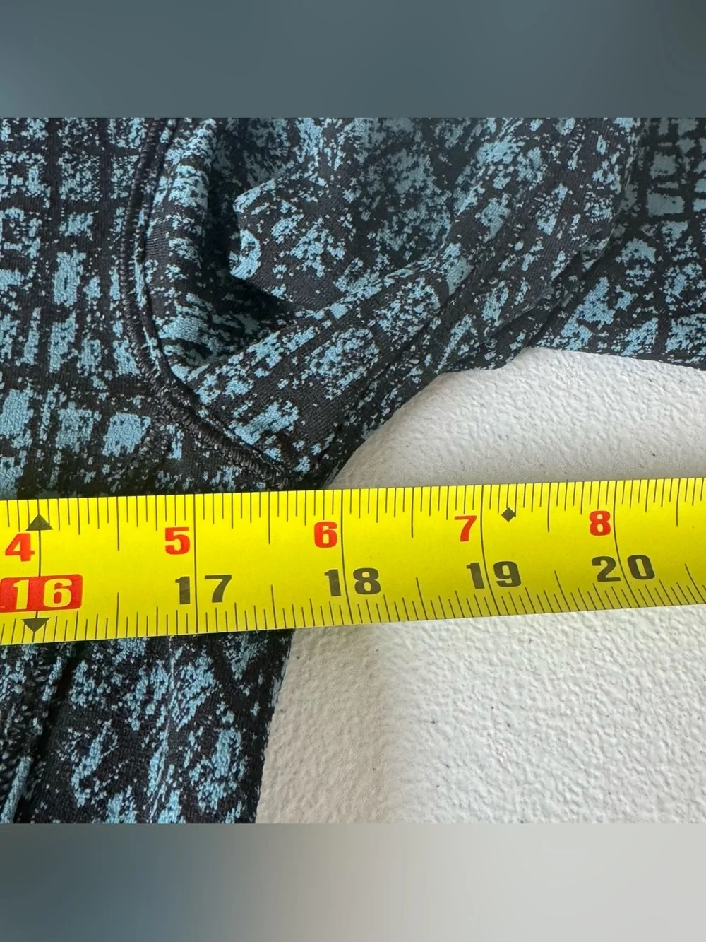 Lululemon Close to Crossing Long Sleeve Jacquard Size M